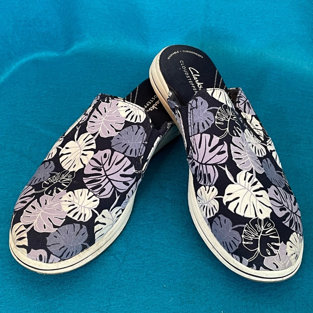 👟 Clarks Cloudsteppers Canvas Mules. Breeze Shore Lavender Palm. 👟